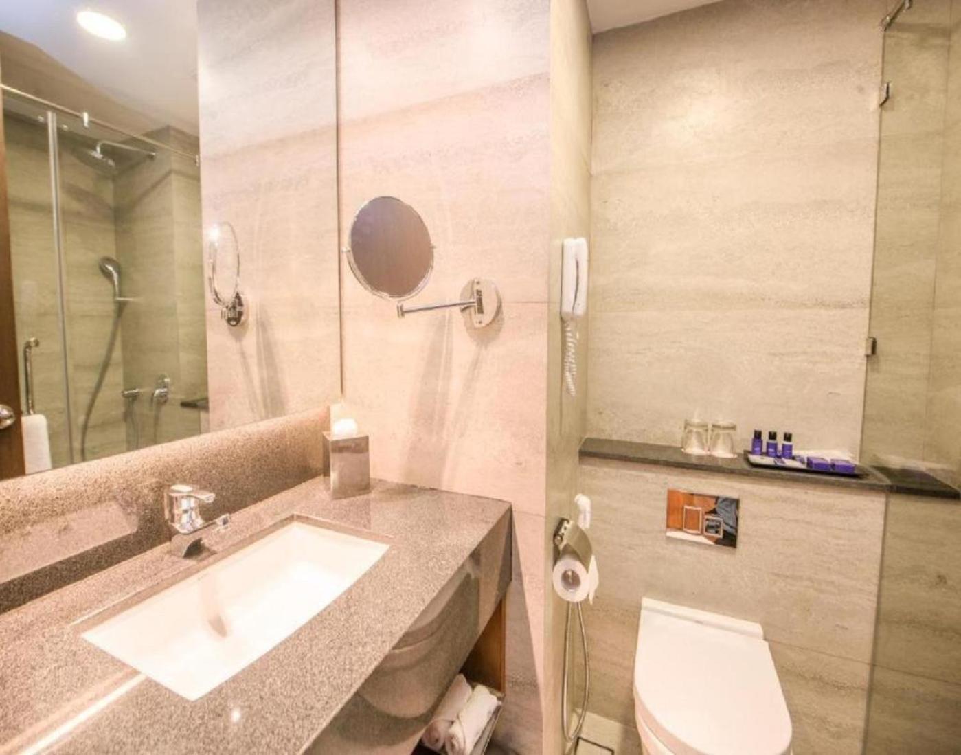 Hotel Aela Grand Near Delhi Airport By La Casa نيودلهي المظهر الخارجي الصورة